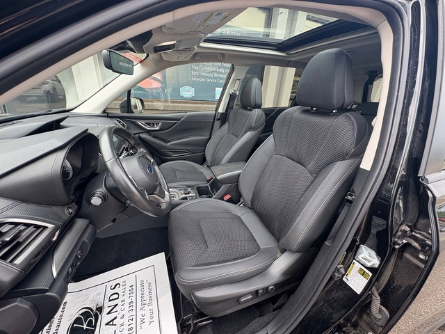 Used 2024 Subaru Forester Premium AWD/4WD image 11
