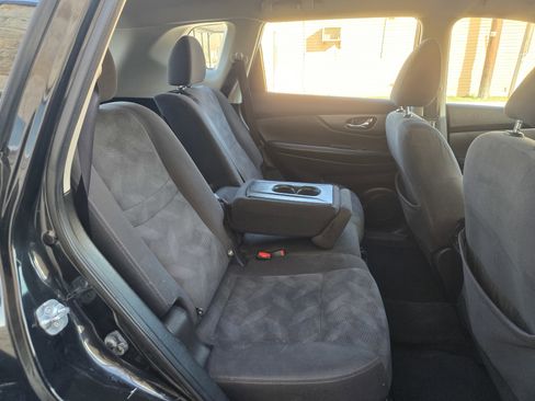 Used 2016 Nissan Rogue S image 11