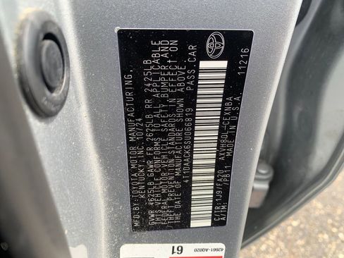 Used 2025 Toyota Camry LE FWD image 33