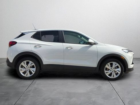 Used 2024 Buick Encore GX Preferred w/ Advanced Technology Package FWD image 5