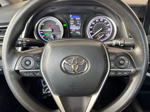Certified 2022 Toyota Camry LE FWD image 22