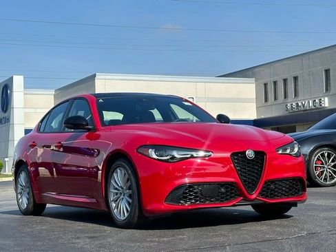 Used 2024 Alfa Romeo Giulia Sprint RWD image 25