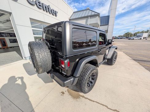 Used 2022 Jeep Wrangler Rubicon image 6