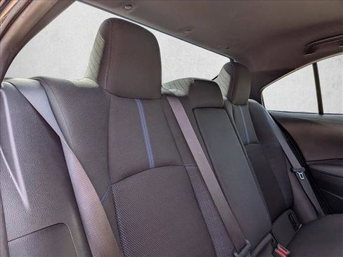 Used 2022 Toyota Corolla SE image 16
