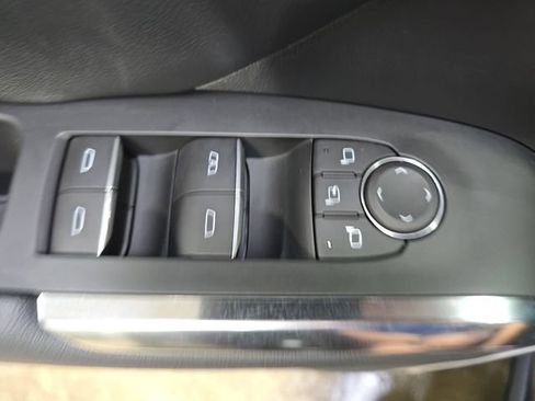 Used 2024 Chevrolet Traverse RS w/ LPO, Floor Liner Package AWD/4WD image 31