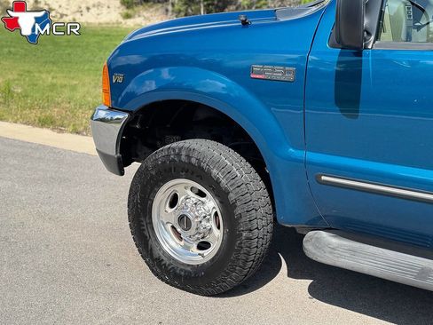 Used 2000 Ford F250 Lariat image 8