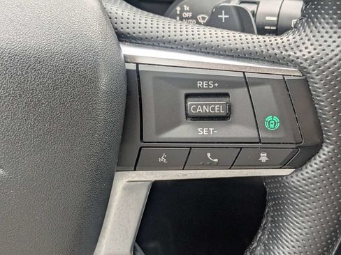 Used 2024 Mitsubishi Outlander SE AWD/4WD image 29
