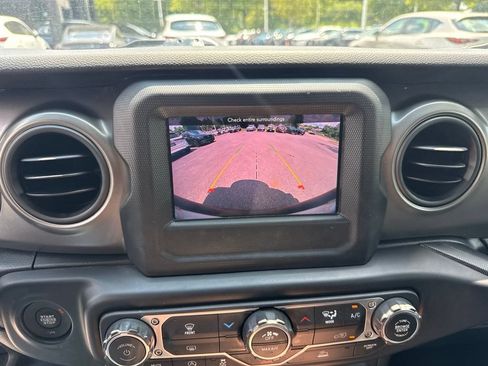 Used 2023 Jeep Wrangler Sport AWD/4WD image 20
