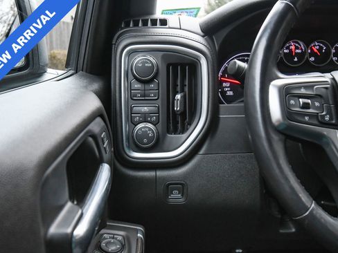 Used 2020 Chevrolet Silverado 1500 LT w/ All-Star Edition image 37