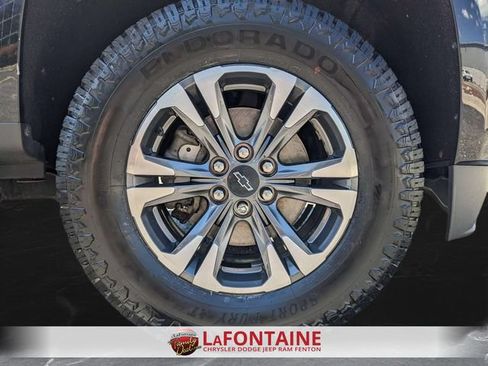 Used 2021 Chevrolet Colorado Z71 AWD/4WD image 30