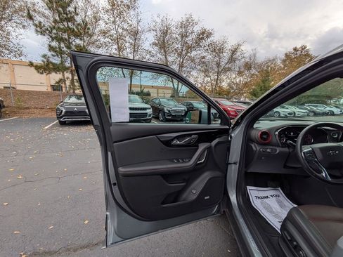 Used 2025 Chevrolet Blazer RS image 11