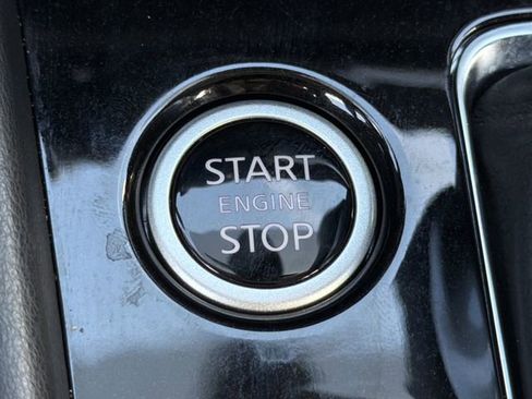 Certified 2024 Nissan Kicks SR w/ SR Premium Package image 10