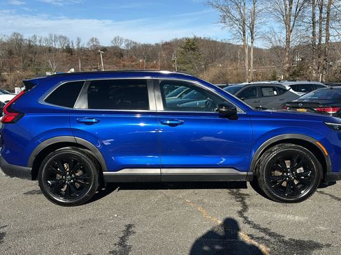 Used 2023 Honda CR-V Sport Touring image 2