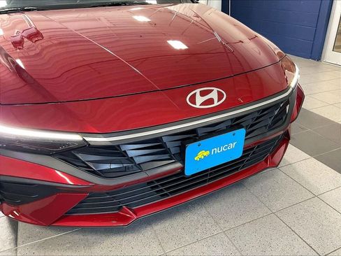 Certified 2025 Hyundai Elantra Sport FWD image 30