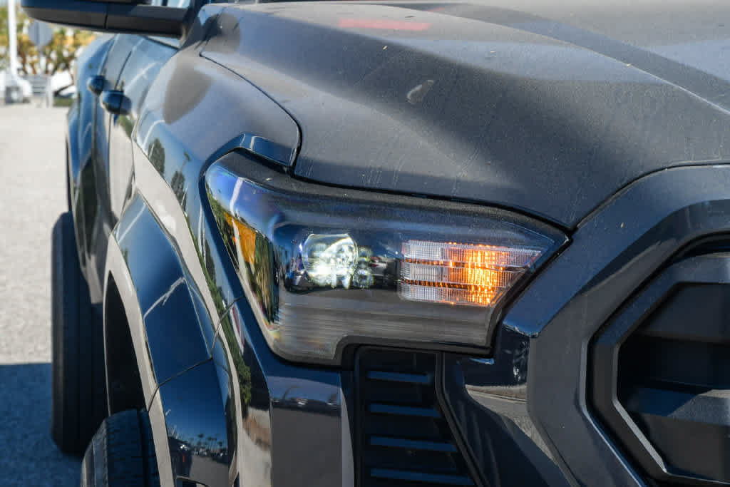 Used 2024 Toyota Tacoma SR5 RWD image 4