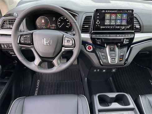 New 2026 Honda Odyssey Touring image 11