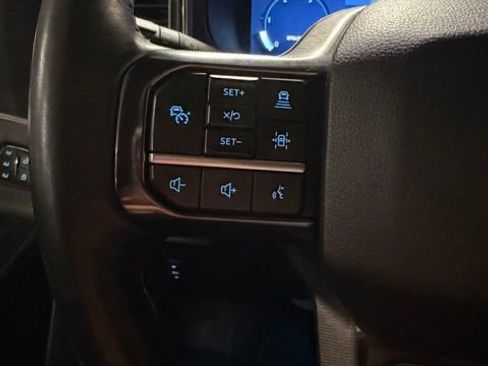 Used 2025 Ford F250 Platinum AWD/4WD image 17