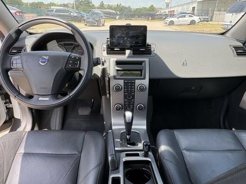 Used 2010 Volvo C70 T5 FWD image 24