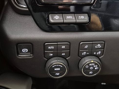 New 2026 Chevrolet Silverado 1500 ZR2 AWD/4WD image 16