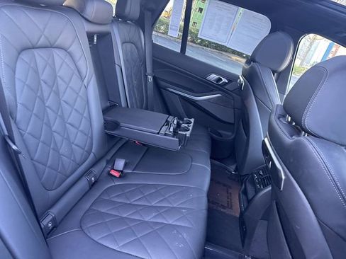Used 2025 BMW X5 xDrive50e image 17