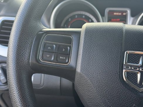 Used 2015 Dodge Journey SXT w/ Flexible Seating Group image 15
