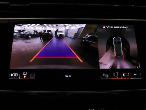 Used 2024 Audi RS Q8 image 30