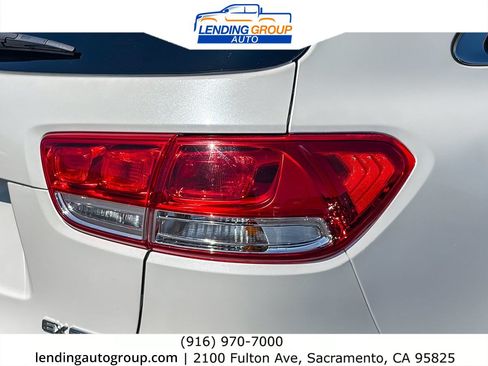 Used 2017 Kia Sorento EX w/ EX Premium Package FWD image 8