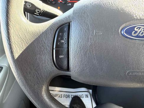 Used 2006 Ford E-350 and Econoline 350 XL image 29