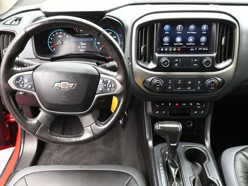 Used 2020 Chevrolet Colorado Z71 AWD/4WD image 10