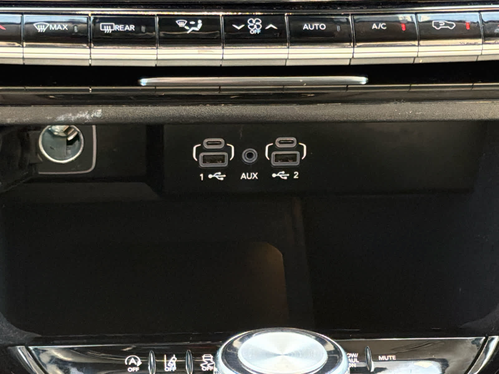 Used 2022 Jeep Wagoneer Series II AWD/4WD image 22