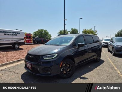 Used 2023 Chrysler Pacifica Touring-L w/ S Appearance Package