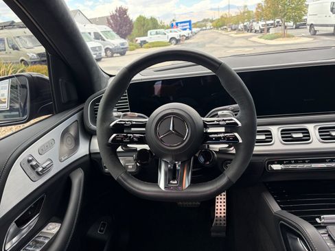 Certified 2025 Mercedes-Benz GLS 63 AMG 4MATIC image 9