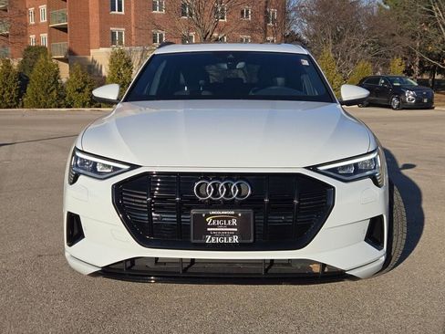 Used 2022 Audi e-tron Premium Plus w/ Premium Plus Package image 5