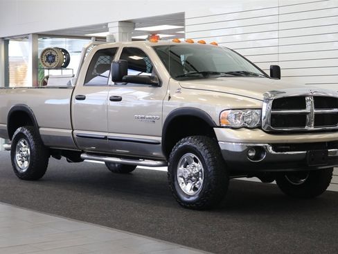Used 2005 Dodge Ram 3500 Truck SLT w/ Quad Cab Big Horn Value Group image 2