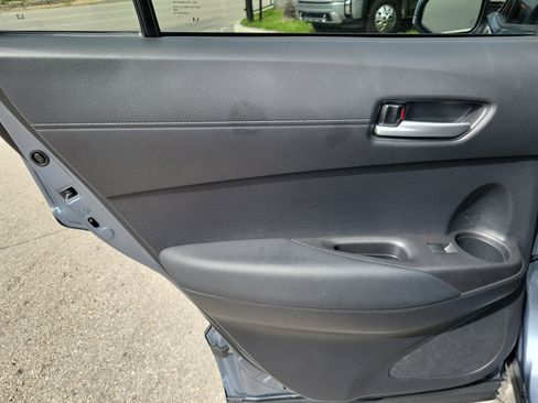 Used 2024 Toyota Corolla Cross AWD Hybrid image 27