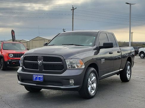 Used 2019 RAM 1500 Express image 2