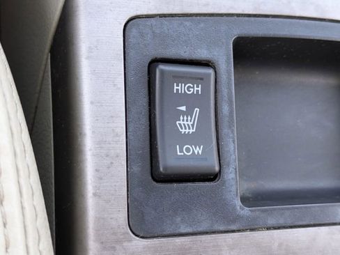 Used 2014 Subaru Outback 3.6R Limited image 23