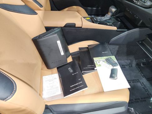 Used 2023 Lexus ES 300h image 89