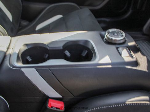 Used 2022 Ford Mustang Shelby GT500 w/ Carbon Fiber Track Pack image 32