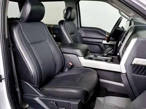 Used 2015 Ford F150 Lariat w/ Equipment Group 502A Luxury image 32