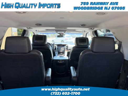 Used 2018 Cadillac Escalade Luxury AWD/4WD image 20