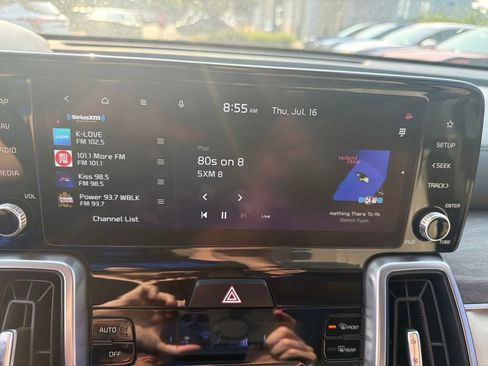 Certified 2023 Kia Sorento S w/ Panoramic Sunroof Package AWD/4WD image 29