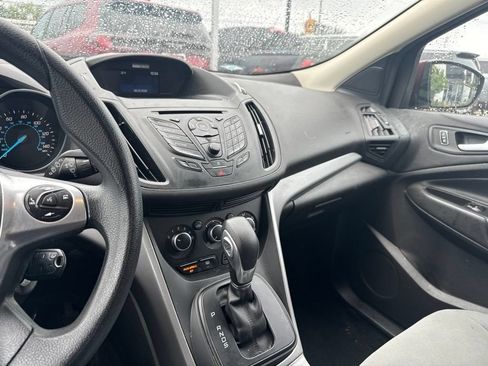 Used 2015 Ford Escape SE FWD image 14