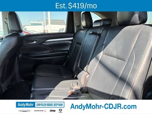 Used 2017 Toyota Highlander XLE AWD/4WD image 17