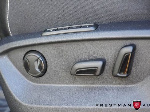 Used 2025 Volkswagen Atlas SEL Premium R-Line image 25