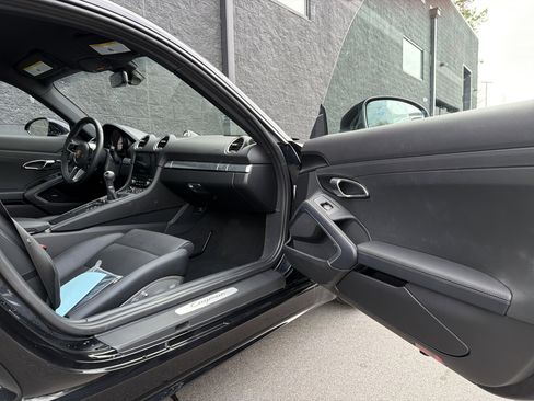 Certified 2025 Porsche 718 Cayman image 25