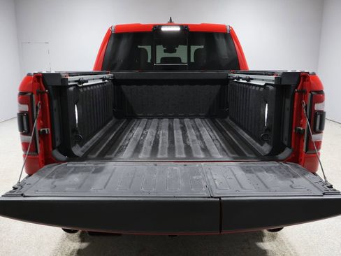 Used 2021 RAM 1500 Big Horn w/ Built-to-serve Edition image 5