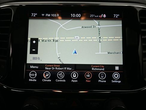 Used 2022 Jeep Grand Cherokee Laredo X image 17