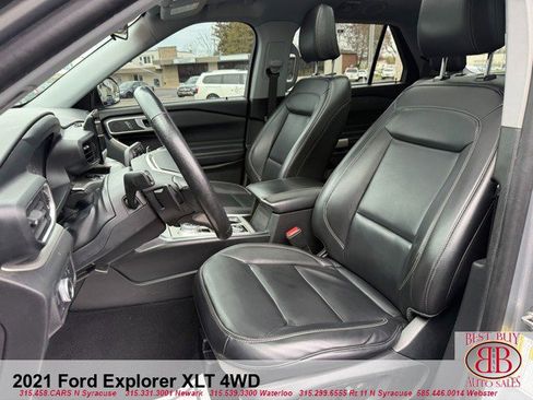 Used 2021 Ford Explorer XLT w/ Equipment Group 202A AWD/4WD image 11