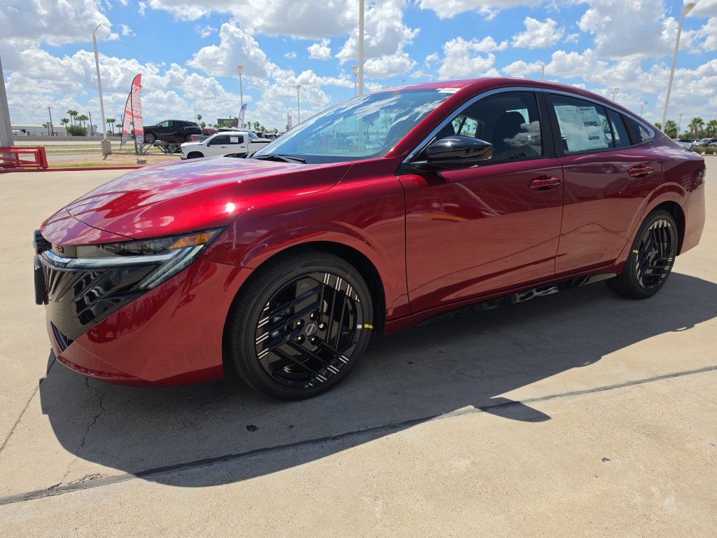 New 2027 Nissan Sentra SR w/ Floor Mat Package FWD image 2